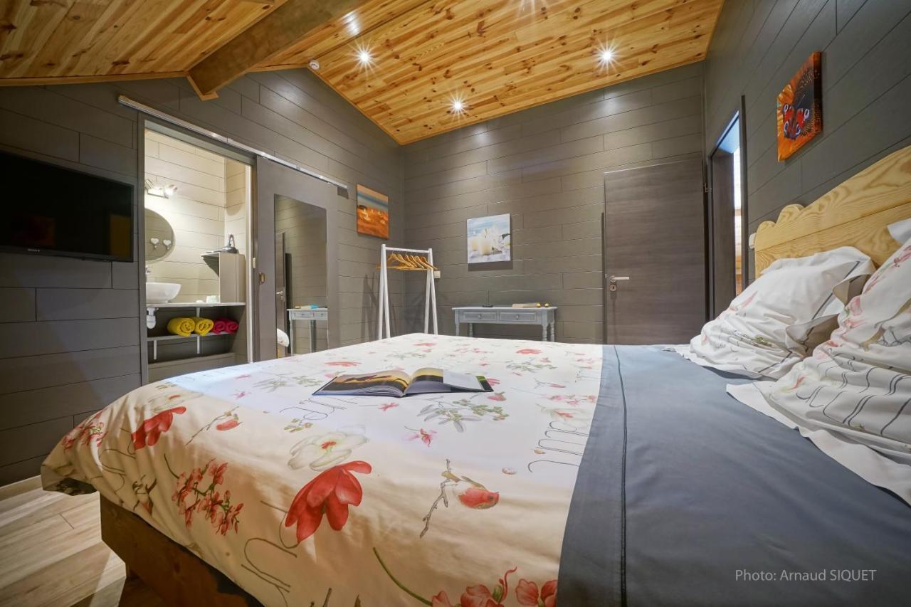 Le Jardin Des Biches Bed & Breakfast Somme-Leuze ภายนอก รูปภาพ