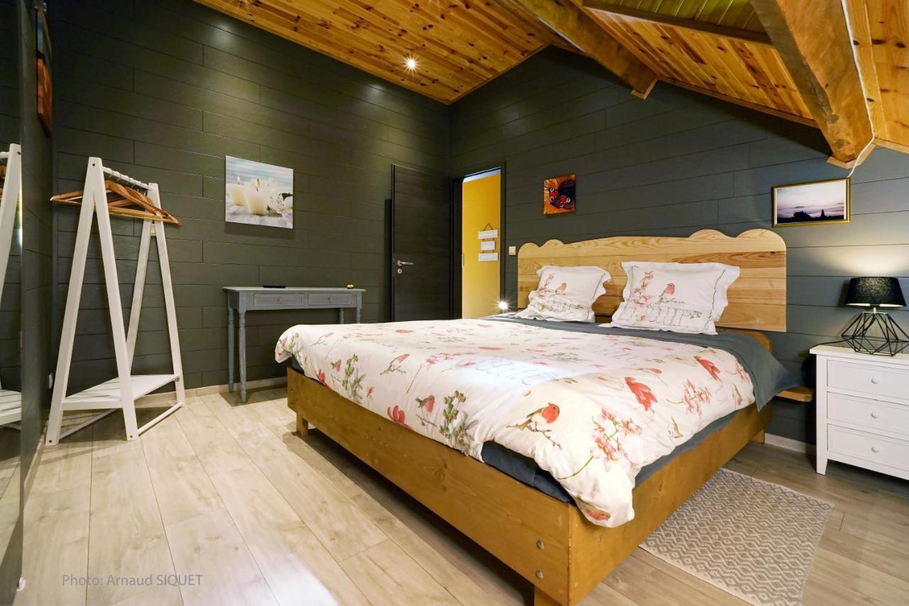 Le Jardin Des Biches Bed & Breakfast Somme-Leuze ภายนอก รูปภาพ